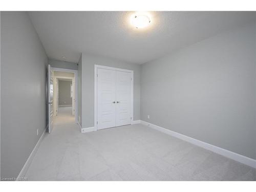 3642 Earlston Cross, London, ON - Indoor Photo Showing Other Room