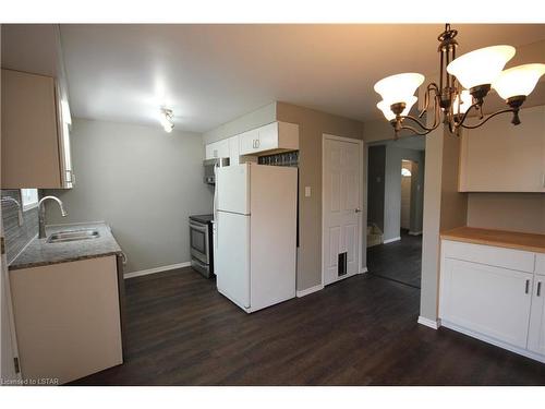 74-40 Tiffany Drive, London, ON - Indoor Photo Showing Laundry Room