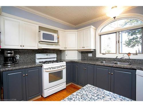 33 Main Street S, Forest, ON - Indoor Photo Showing Kitchen With Double Sink