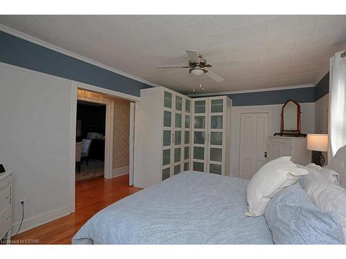 33 Main Street S, Forest, ON - Indoor Photo Showing Bedroom