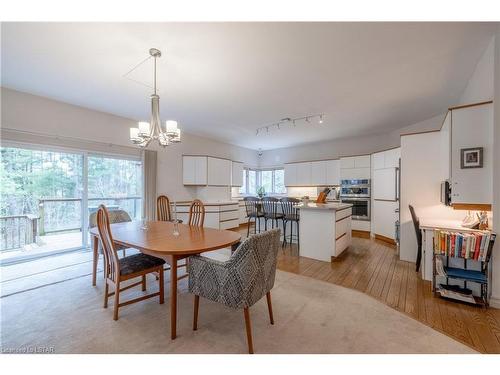 54 Mill Court, Dorchester, ON - Indoor Photo Showing Dining Room