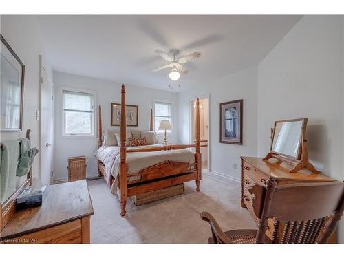 54 Mill Court, Dorchester, ON - Indoor Photo Showing Bedroom