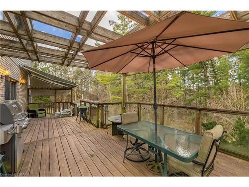 54 Mill Court, Dorchester, ON - Outdoor With Deck Patio Veranda With Exterior