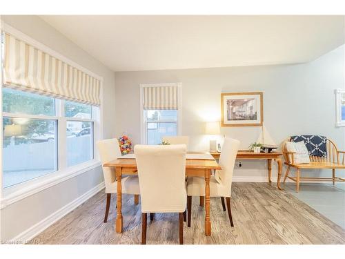 9 Shady Lane, Grand Bend, ON - Indoor Photo Showing Dining Room