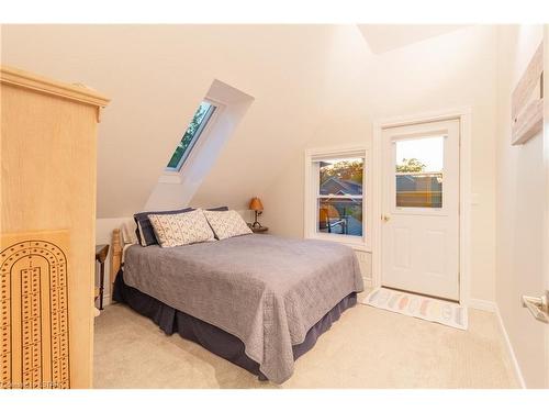 9 Shady Lane, Grand Bend, ON - Indoor Photo Showing Bedroom