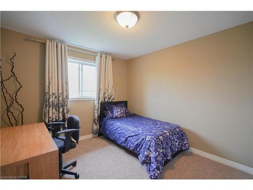 968 Springbank Avenue N, Woodstock, ON - Indoor Photo Showing Bedroom