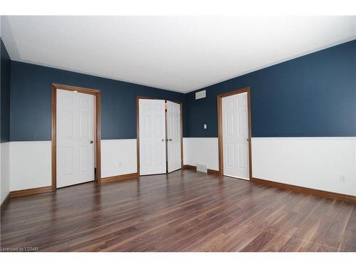 9857 Leonard Street, Grand Bend, ON - Indoor Photo Showing Other Room