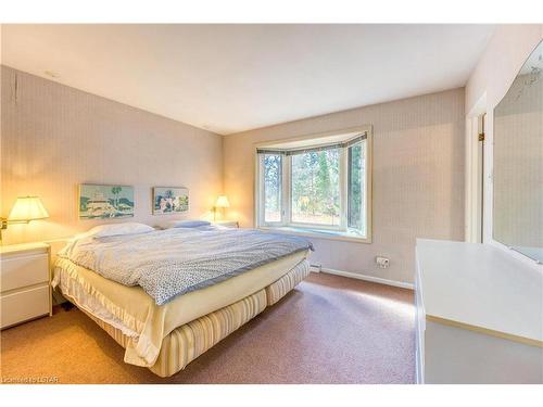 2036 Lakeshore Road, Sarnia, ON - Indoor Photo Showing Bedroom