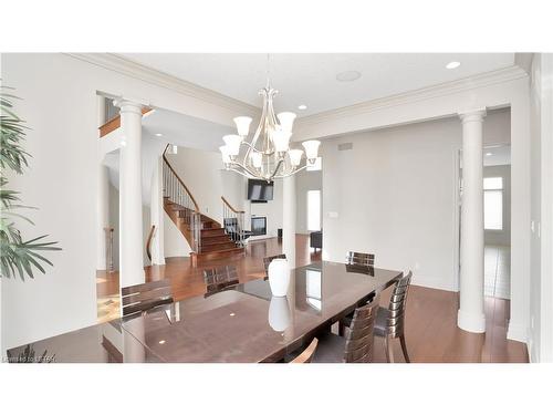 465 Eagletrace Drive, London, ON - Indoor Photo Showing Dining Room
