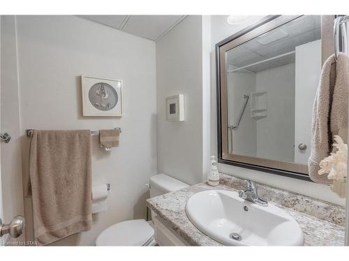 255 Carling Street, Exeter, ON - Indoor Photo Showing Bathroom