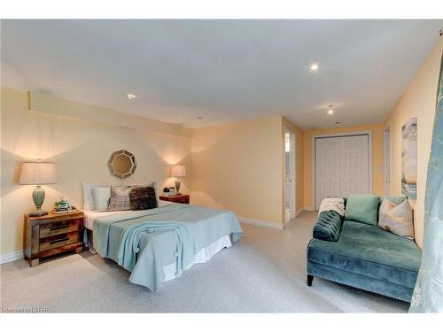 1075 Pond View Road, London, ON - Indoor Photo Showing Bedroom