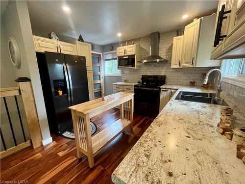 179 Warner Bay Road, Tobermory, ON - Indoor Photo Showing Kitchen With Double Sink