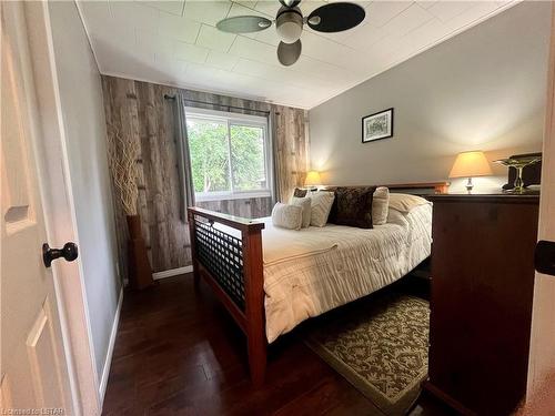 179 Warner Bay Road, Tobermory, ON - Indoor Photo Showing Bedroom