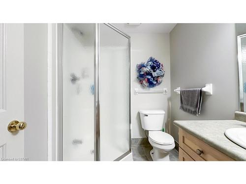 8 Harbour Park Court, Grand Bend, ON - Indoor Photo Showing Bathroom