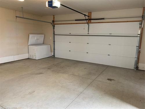 3677 Montrose Street, Glencoe, ON - Indoor Photo Showing Garage