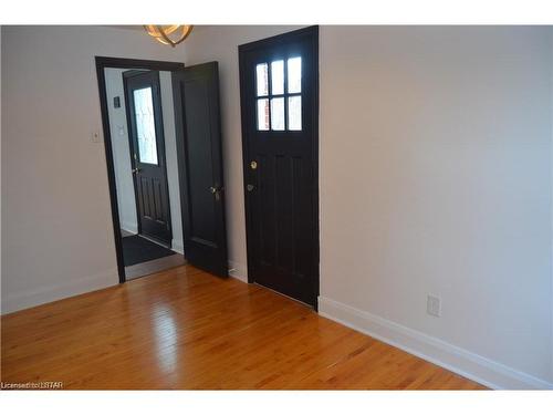 Upper-1507 Richmond Street, London, ON - Indoor Photo Showing Other Room