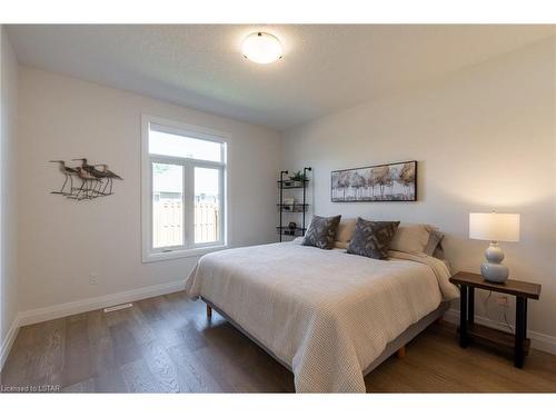 36-63 Compass Trail, Port Stanley, ON - Indoor Photo Showing Bedroom