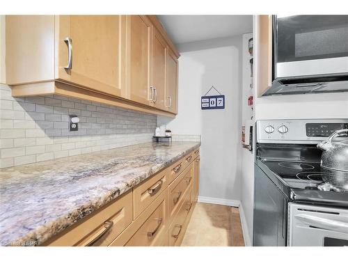 1289 Victoria Drive, London, ON - Indoor Photo Showing Kitchen
