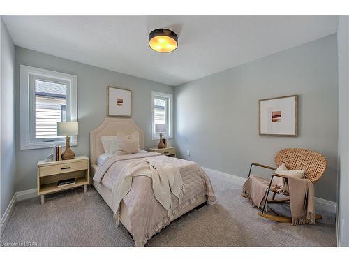 2322 Wickerson Road, London, ON - Indoor Photo Showing Bedroom