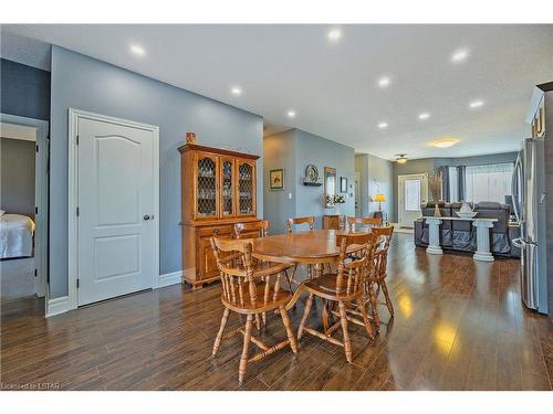 19 Kantor Court, St. Thomas, ON - Indoor Photo Showing Dining Room