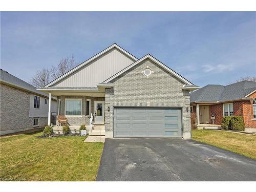 19 Kantor Court, St. Thomas, ON - Outdoor With Facade