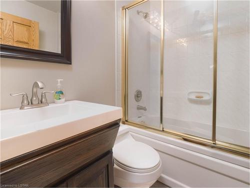 307 Parkhill Drive, North Middlesex, ON - Indoor Photo Showing Bathroom