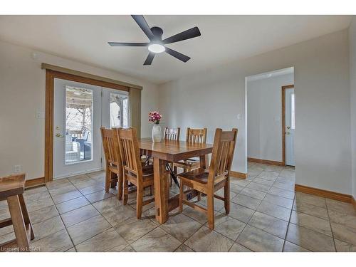 21217 Taits Road, Glencoe, ON - Indoor Photo Showing Dining Room