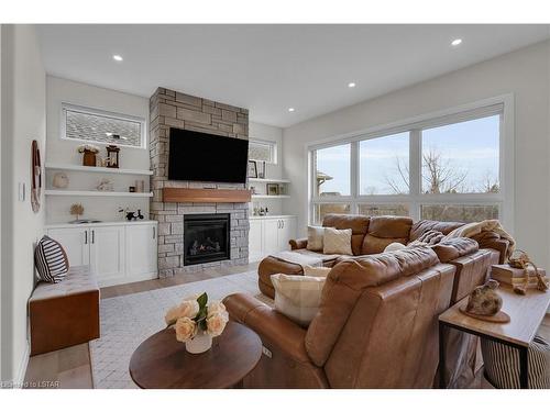 7427 Silver Creek Crescent, London, ON - Indoor Photo Showing Living Room With Fireplace