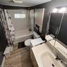 530 Ontario Street, London, ON  - Indoor Photo Showing Bathroom 