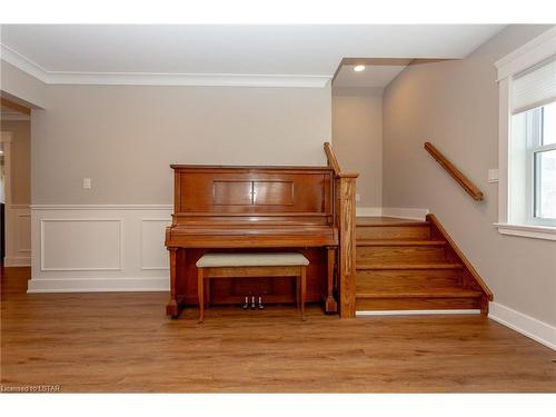 13 Isabel Street, St. Thomas, ON - Indoor Photo Showing Other Room