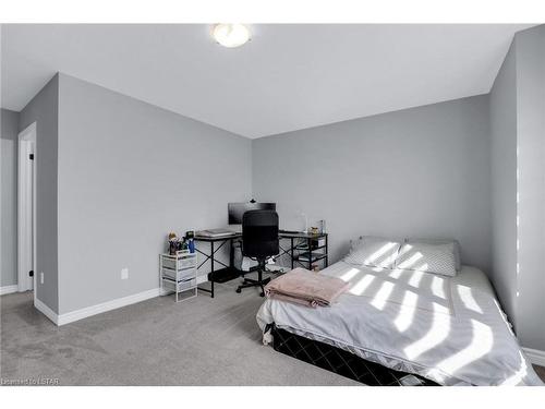 3747 Somerston Crescent, London, ON - Indoor Photo Showing Bedroom