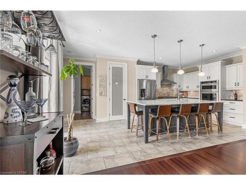 164 Woodholme Close, London, ON - Indoor Photo Showing Kitchen With Upgraded Kitchen