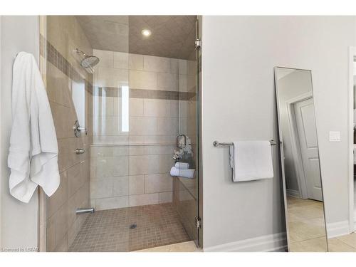 164 Woodholme Close, London, ON - Indoor Photo Showing Bathroom
