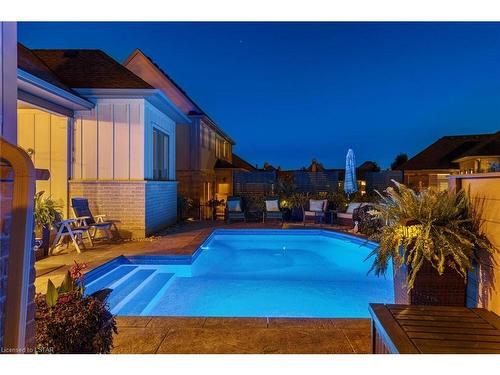 164 Woodholme Close, London, ON - Outdoor With In Ground Pool