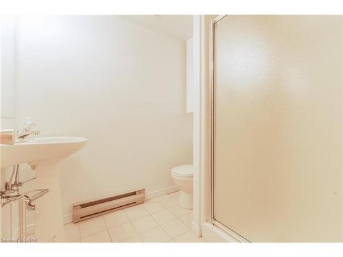 7435 Bond Road, Port Franks, ON - Indoor Photo Showing Bathroom