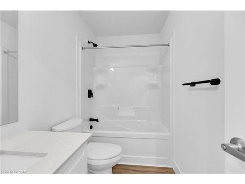56-1595 Capri Crescent, London, ON - Indoor Photo Showing Bathroom
