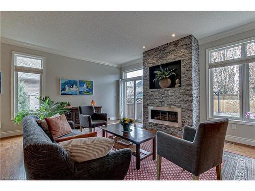 28 Hummingbird Lane, St. Thomas, ON - Indoor Photo Showing Living Room With Fireplace