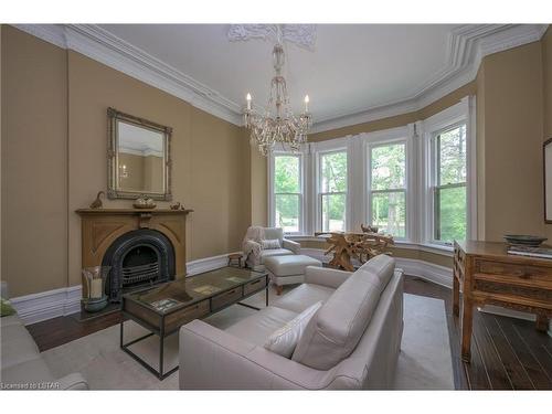 161 Windermere Road, London, ON - Indoor Photo Showing Living Room With Fireplace