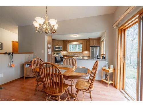 10288 Riverside Drive, Grand Bend, ON - Indoor Photo Showing Dining Room