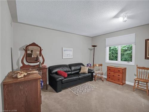 48 Pheasant Trail, Kilworth, ON - Indoor Photo Showing Living Room