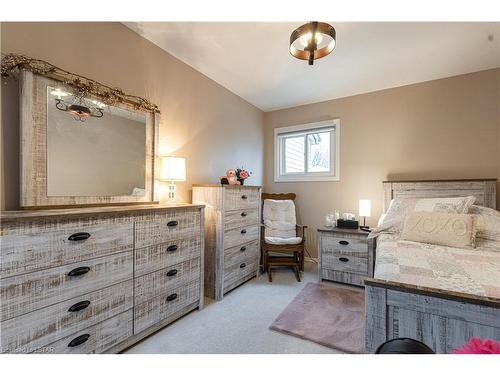4-770 Fanshawe Park Road, London, ON - Indoor Photo Showing Bedroom