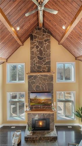 1659 Hamilton Road, London, ON - Indoor With Fireplace