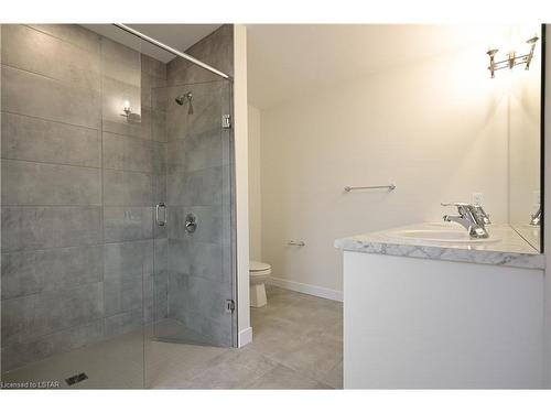 6715 Hayward Drive, Lambeth, ON - Indoor Photo Showing Bathroom