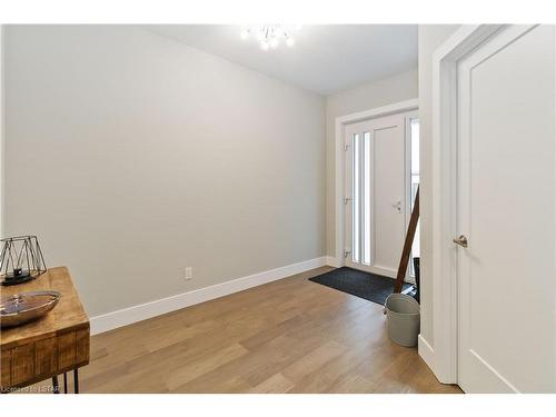 26 Alexander Circle, Strathroy, ON - Indoor Photo Showing Other Room