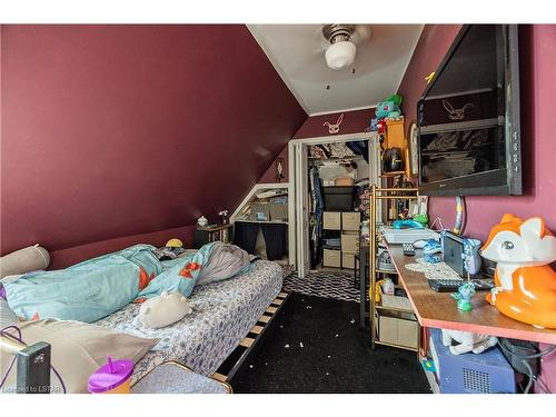 514-516 Philip Street, London, ON - Indoor Photo Showing Bedroom