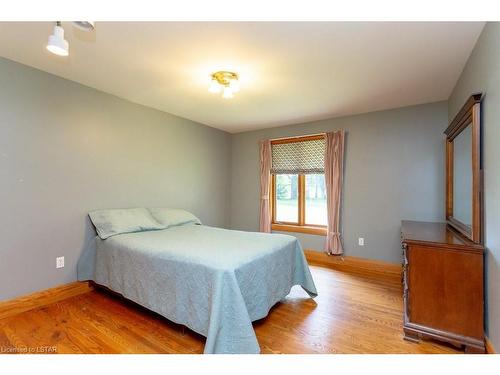 46881 Southdale Line, Central Elgin (Munic), ON - Indoor Photo Showing Bedroom
