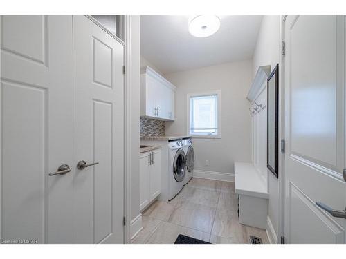 1517 Sandpiper Drive, London, ON - Indoor Photo Showing Laundry Room