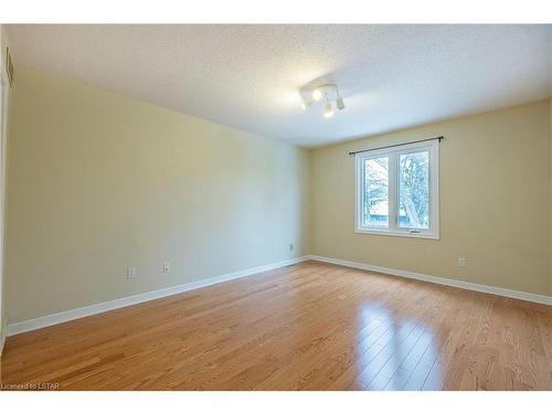 151 Orkney Crescent, London, ON - Indoor Photo Showing Other Room