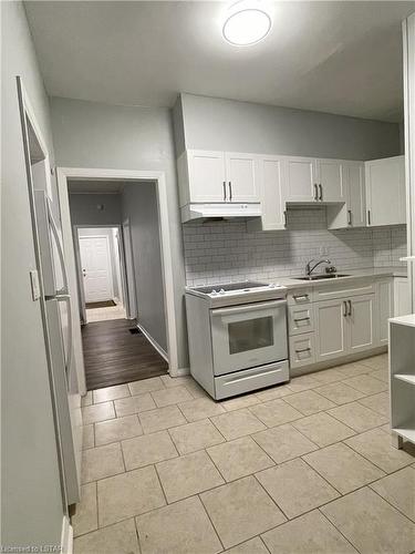 147 Wilson Avenue, London, ON - Indoor Photo Showing Kitchen With Double Sink