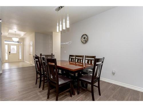 520 Norfolk County Road W, Fairground, ON - Indoor Photo Showing Dining Room